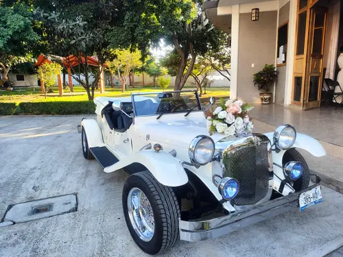 Renta un auto clasico para eventos en Guadalajara